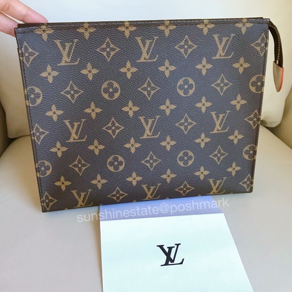 Louis Vuitton Handbags - Louis Vuitton Monogram Toiletry Pouch 26 Clutch